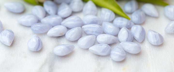 Healing Properties of Blue Lace Agate: The Clear Communicator