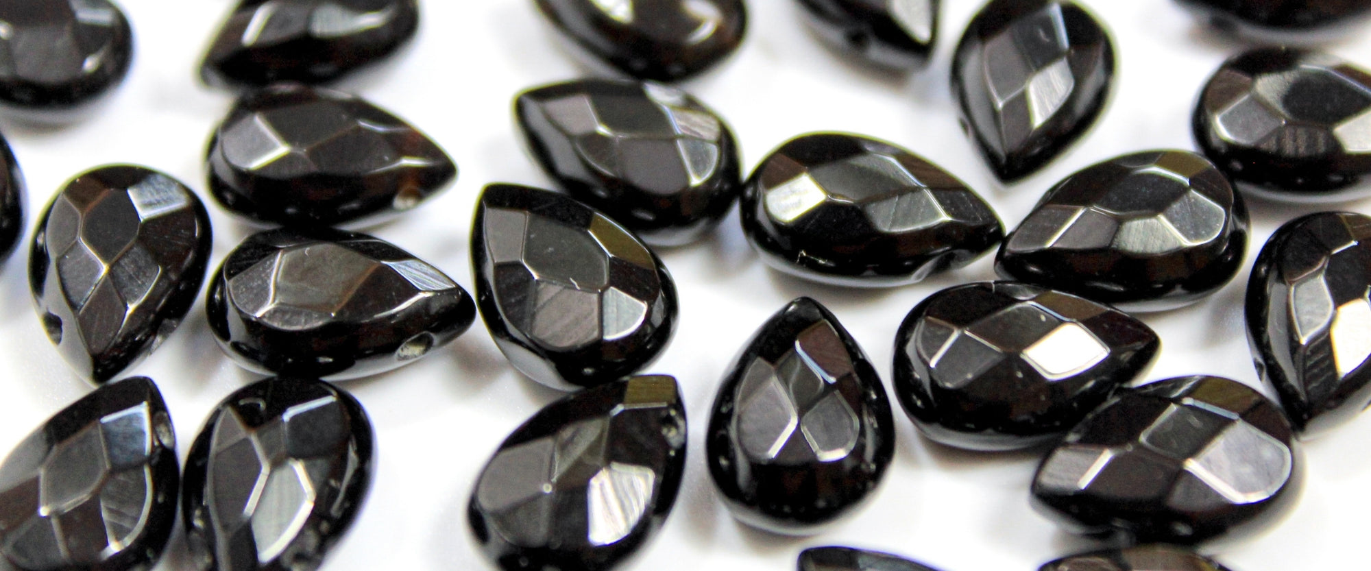 Healing Properties of Black Onyx: The Releaser